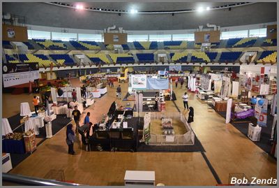 Many vendors, Huge show venue